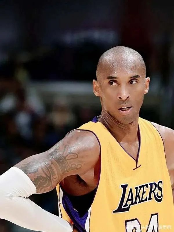 兰德尔回忆科比最后一战，为什么那一场都是让科比投？