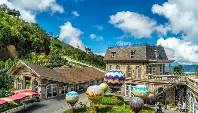 落后的越南是非英语国家，为何外国人比较多？