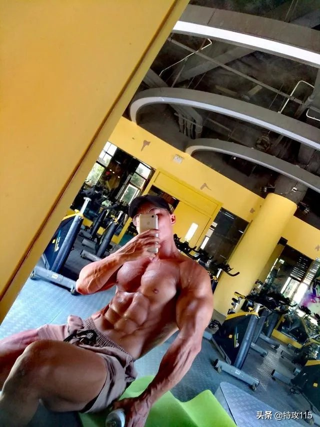 如何锻炼上腹肌？