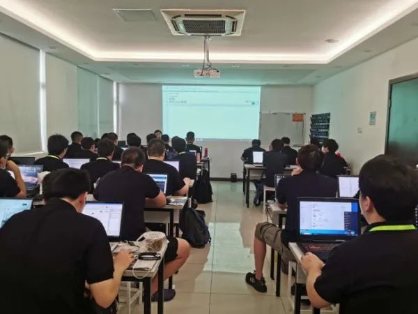 大数据专业主要学什么？出来好找工作吗？