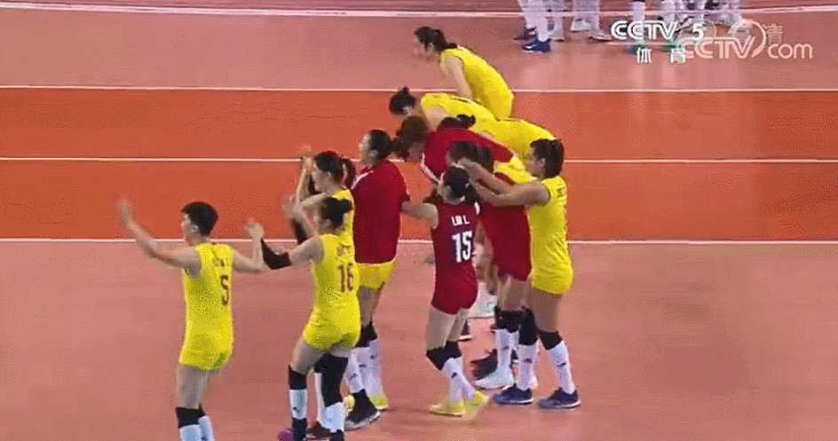 中国女排3-0横扫排行榜第一的土耳其队，对这场比赛有何评述？