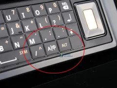 二代上市有压力 摩托罗拉XT702大降217