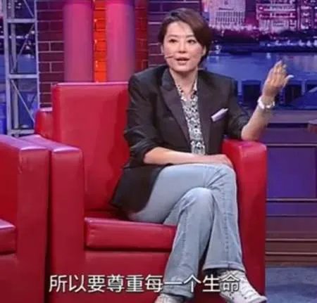 袁立有什么背景？和浙江卫视《演员的诞生》开撕