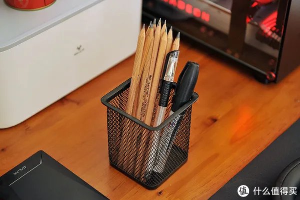 新年新面貌 — 更新布置下电脑桌面上的那些相关设备