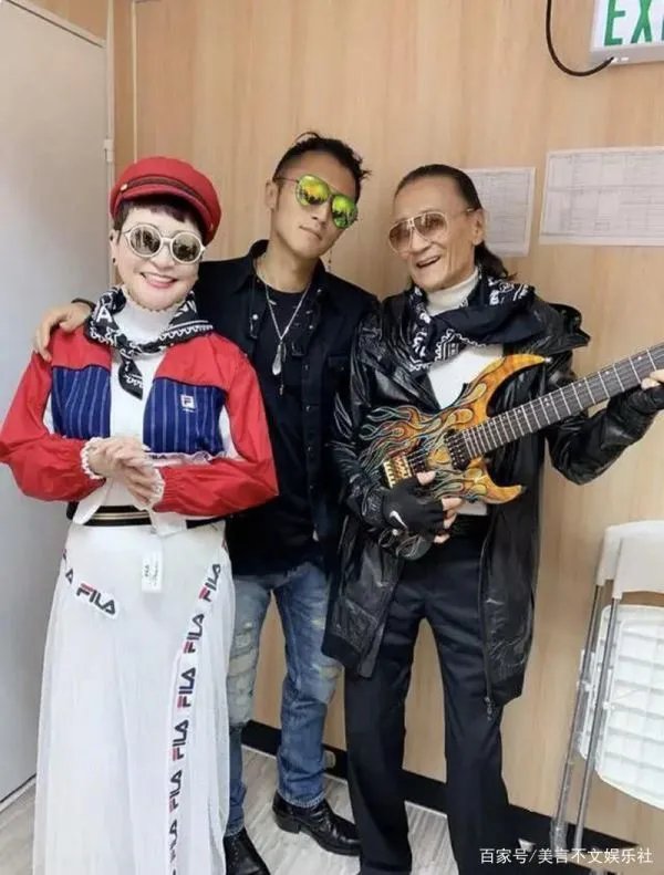 狄波拉：10日定情谢贤，28岁生谢霆锋被称赌王私生子，有何隐情？