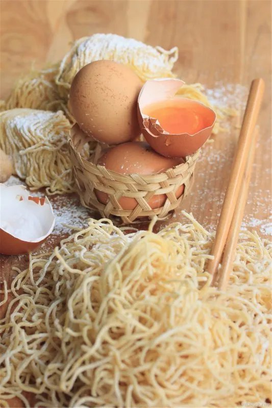 鸡蛋价格“塌方式下跌”，年前还会涨吗？