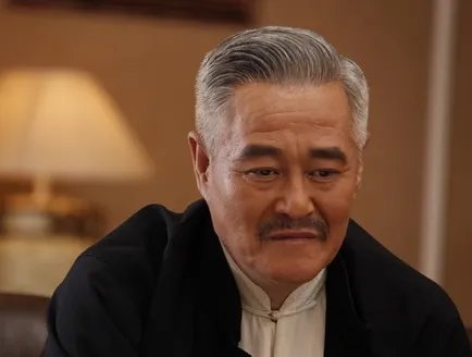 前妻女儿第一次去赵本山家，现在妻子马丽娟态度冷淡，赵本山是怎么应对的？