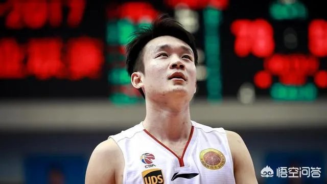丁彦雨航拿了两届CBA常规赛MVP，为何在NBA地位远不如周琦？