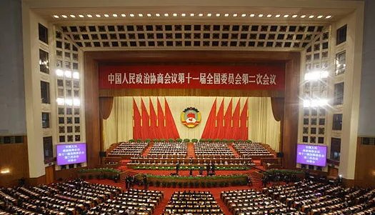 什么是中国特色社会主义最本质的特征，是中国特色社会主义制度的最大优势？