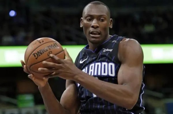 公牛黄蜂魔术交易结果是什么？