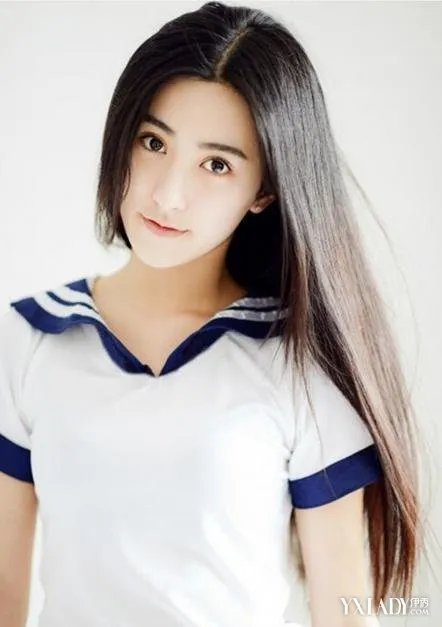 王思聪后宫太太团成员：张予曦姚星彤宋亮王颖波霸美腿看个够