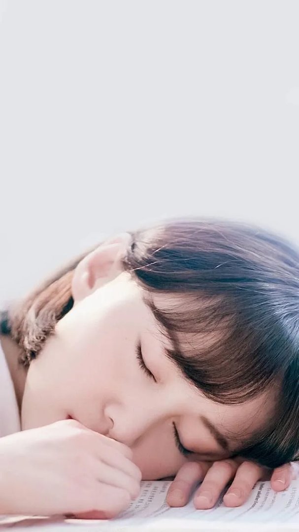 郑爽本次被全网黑就是某四字小姐一手策划人员的吗？