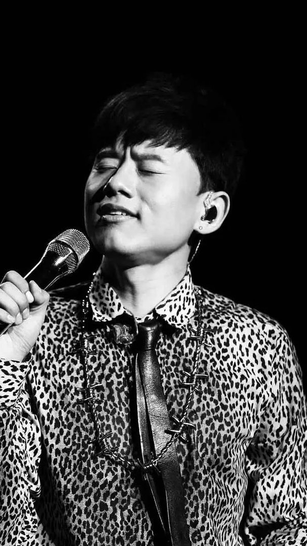 有谁有张杰图片，最帅的？