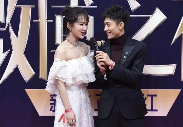 如何看待”杨紫为张一山庆生的文案“，一山曾宣称：愿为你背叛全世界，相爱就那么难吗？