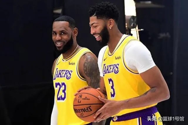 湖人加时胜掘金，詹姆斯30+三双，浓眉哥30+两双，他们二人是不是历史最佳组合？