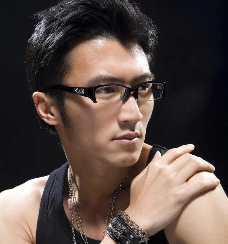 张柏芝风波未平息，谢霆锋忙晒照，无意暴露与王菲的感情状况，你怎么看？