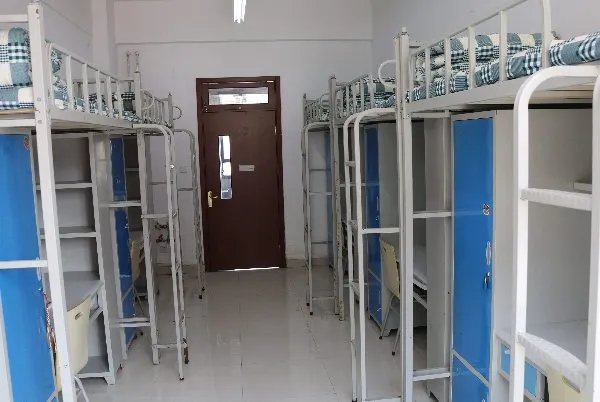 宿舍一年1万6的天价，这样的收费真的合理吗？