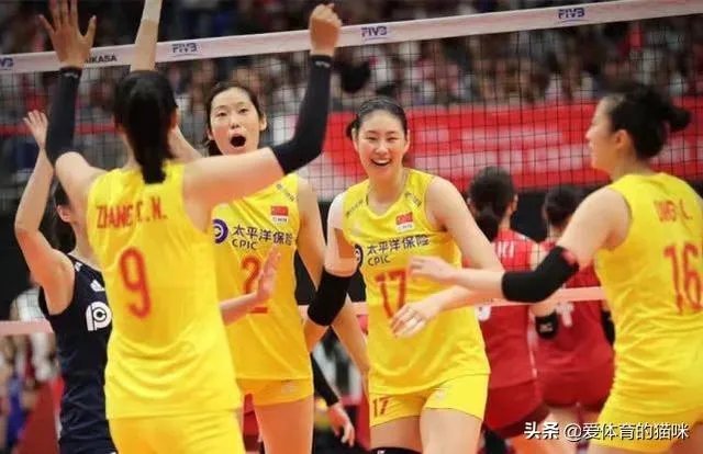 日本女排0-3惨负中国队，日本球迷留言：这是大人与小孩的比赛！你怎么看待此言论？