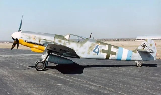 联军轰炸柏林飞机有多少架