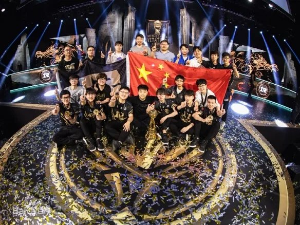 永远滴神是什么意思 乌兹永远滴神是什么梗