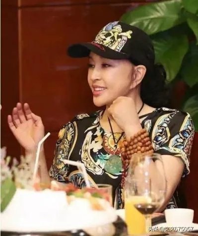 您觉得影视演员刘晓庆真的是不老女神吗？