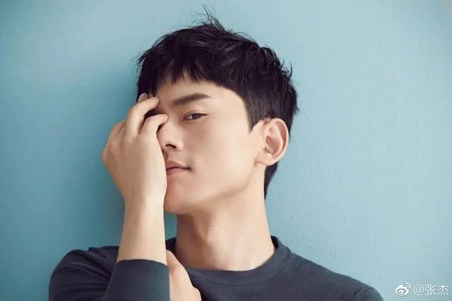 有谁有张杰图片，最帅的？