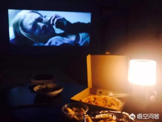 投影哪个牌子价格便宜又好用清晰？