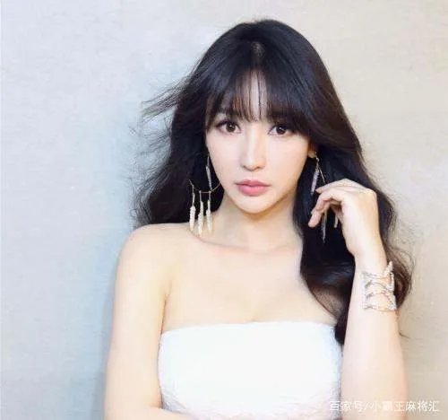 柳岩人美声甜身材好，为什么却没有一个人愿意追她？