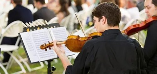 结婚歌曲大全100首 适合结婚播放100首歌曲任你选