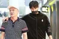 黄子韬八月曾为父祈福，其父是在何时患病的？