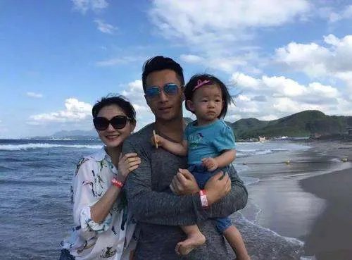 被王思聪怒骂：就你兜里那俩钢镚还总冒充富二代，汪小菲真实“伪豪门”吗？