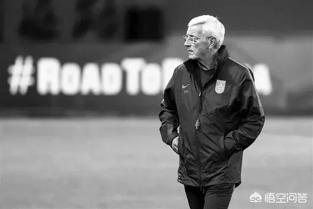 里皮提前宣布明年将卸任国足，是否意味着足协又一次走了弯路？如何总结里皮的执教？