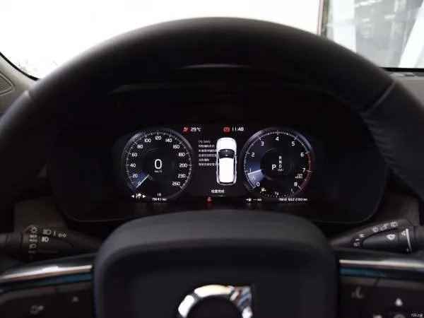 沃尔沃XC40行情调查，郑州地区最高优惠5万元，售价21.48万元起