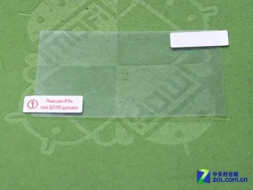 给爱机穿上防划衣 编辑教你如何贴好膜