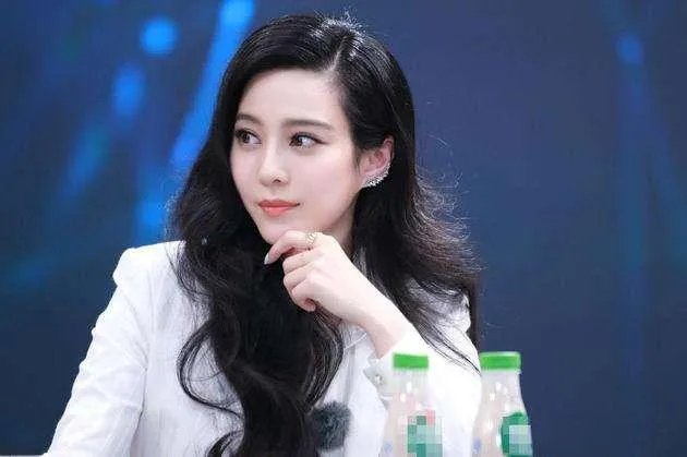 如何看待赵薇和范冰冰之间的真实关系？