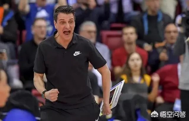 中国女排3-0横扫排行榜第一的土耳其队，对这场比赛有何评述？