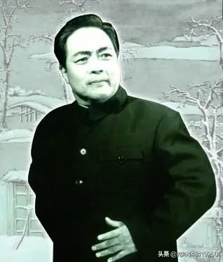 在中国的评书界里，谁能称得上“大师”？举例说明一下？