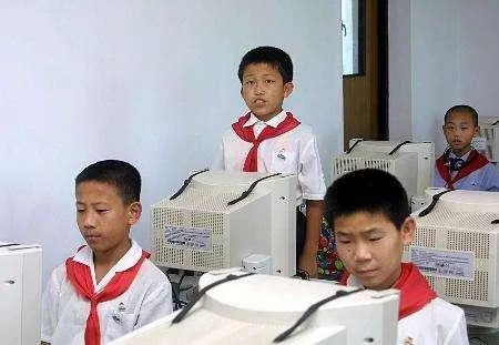 韩朝离中国最近，是什么原因，朝鲜没有一个人感染新冠肺炎呢？