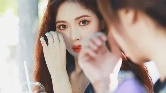 泫雅推迟回归，是否有透漏下次回归的日期？