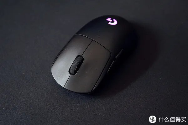 新年新面貌 — 更新布置下电脑桌面上的那些相关设备