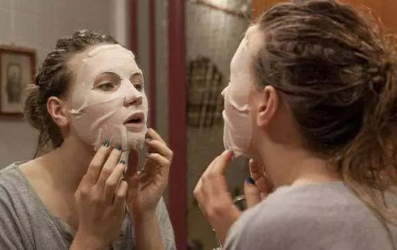 用纯牛奶敷脸真的可以美白吗？