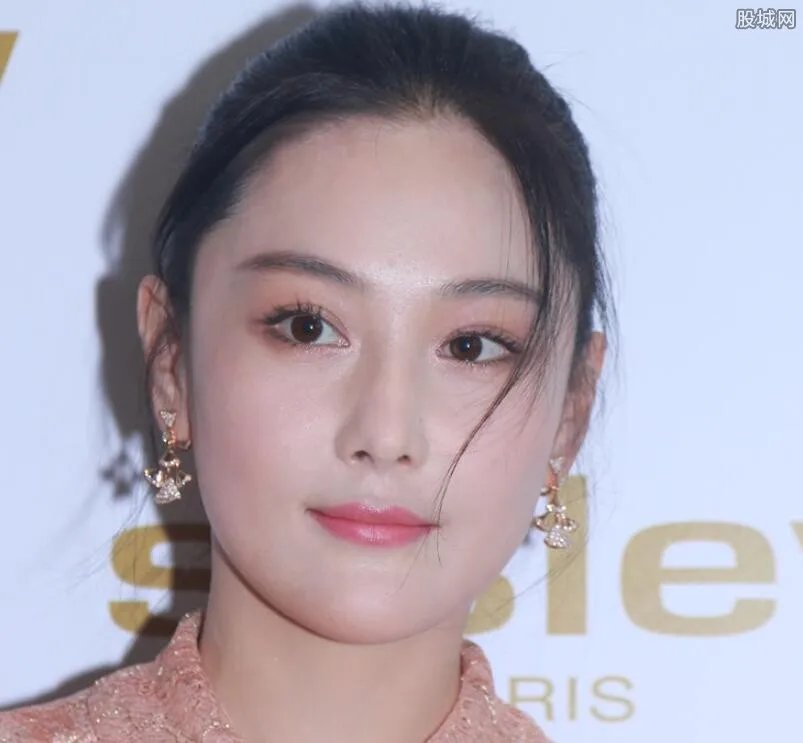 张馨予李晨分手真相 究竟是谁出轨了