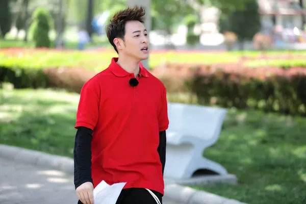 潘玮柏与东航空姐luna正式宣布结婚喜讯，潘玮柏喜欢什么样的人？