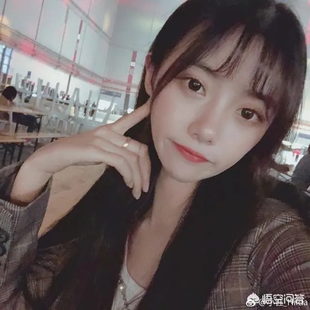 英雄联盟Rookie女友小钰被扒黑历史，曾抛弃重病男友还上过相亲节目，你怎么看？