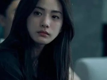 林珍娜似乎整过容还是换头级别的，你觉得她好看吗？