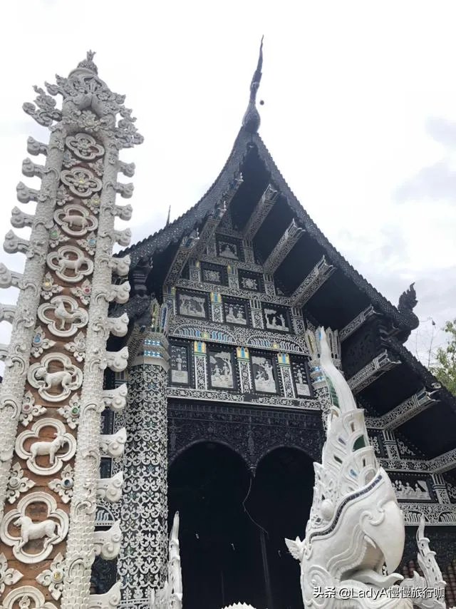 为何清迈寺庙因游客拍照而被迫关闭？