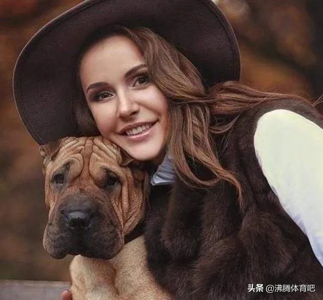 美国队的希尔和俄罗斯队的冈察洛娃，谁才是2019年女排世界杯第一美女球员？你怎么看？