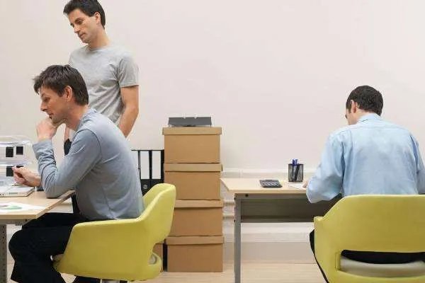 能考上公务员的人在私企是不是也能混的不错？