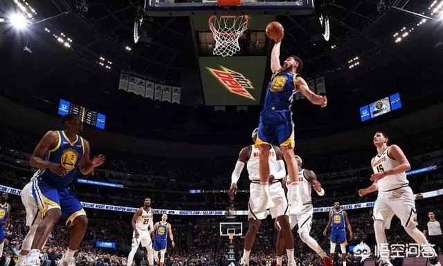 勇士VS掘金，首节勇士51：38领先掘金，共计命中16记三分，打成了全明星。你怎么看？