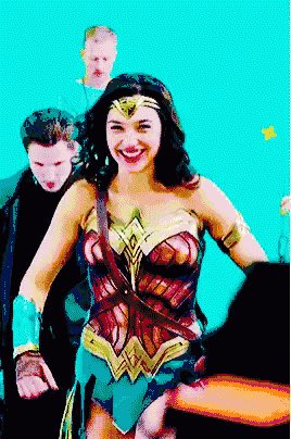 你看出来了吗？《神奇女侠1984》的35个彩蛋和细节